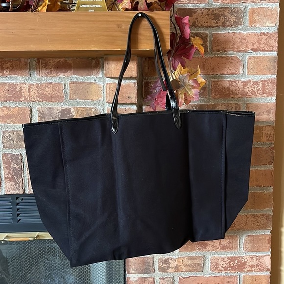 NWT Victoria's Secret Sequin Striped Bag w/ Bonus Cosmetic Bag - Picture 5 of 6